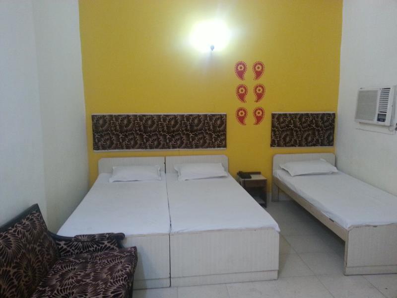 Hotel Kabli New Delhi Buitenkant foto