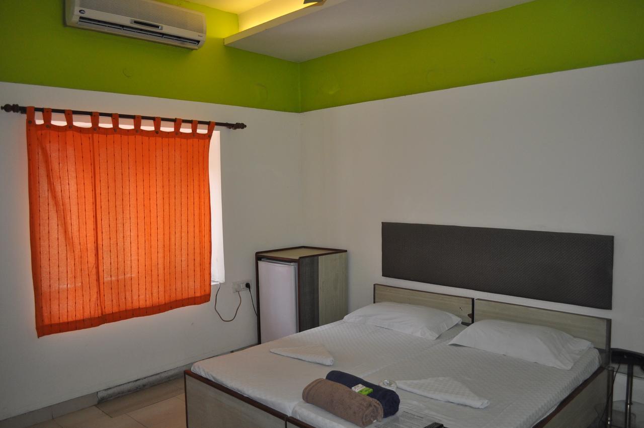 Hotel Kabli New Delhi Buitenkant foto