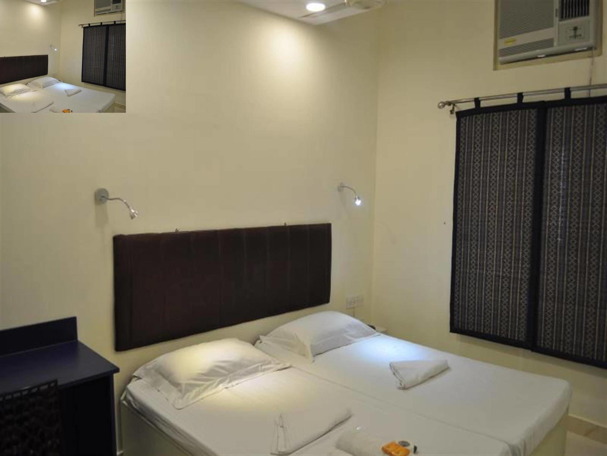 Hotel Kabli New Delhi Buitenkant foto
