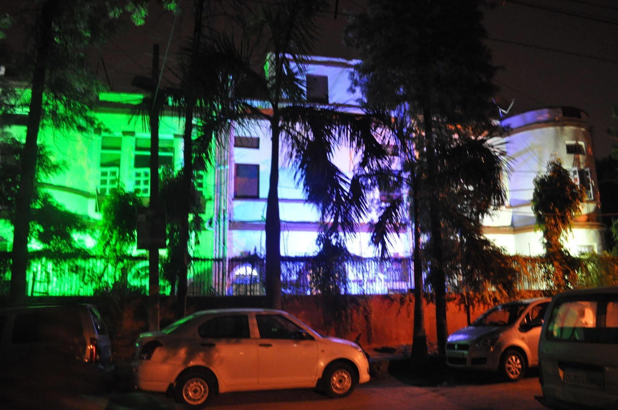 Hotel Kabli New Delhi Buitenkant foto